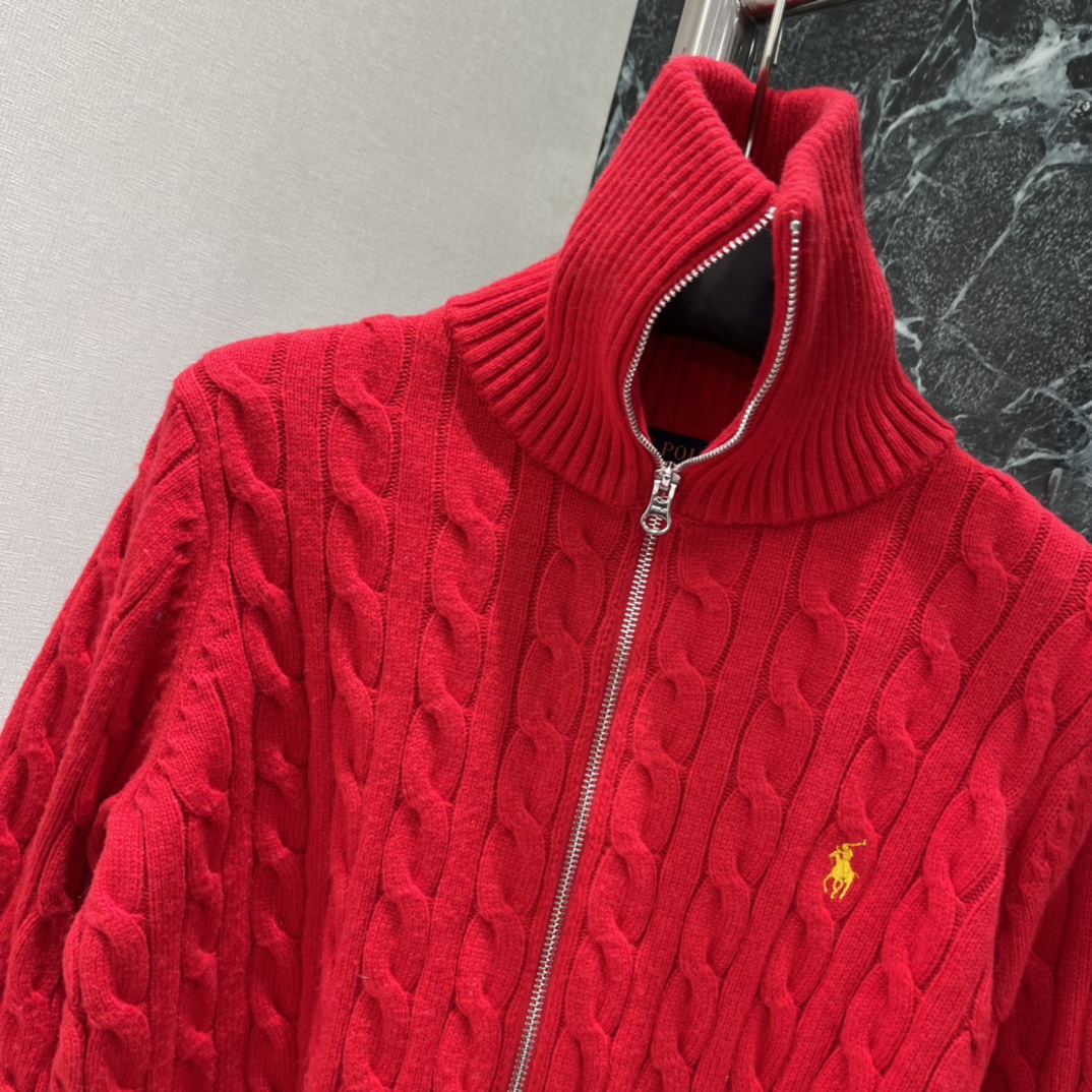 拉夫 26春季新款 绞花针织开衫 经典绞花纹理➕半拉链立领 复古百搭 通勤日常都能轻松驾驭 胸前小马刺绣