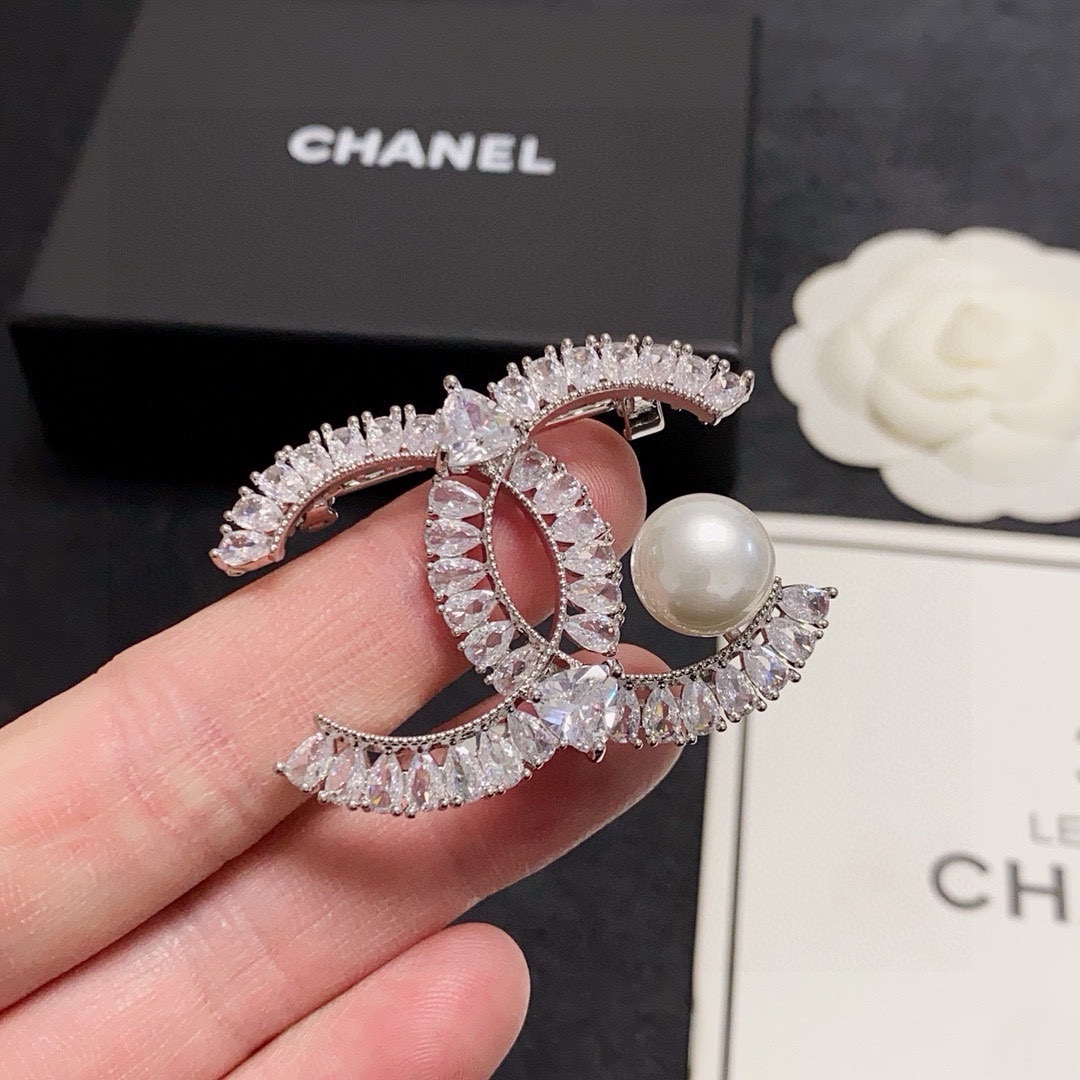 Chanel Haute Joaillerie Fine Jewelry Earrings Necklace Ring Ref 8