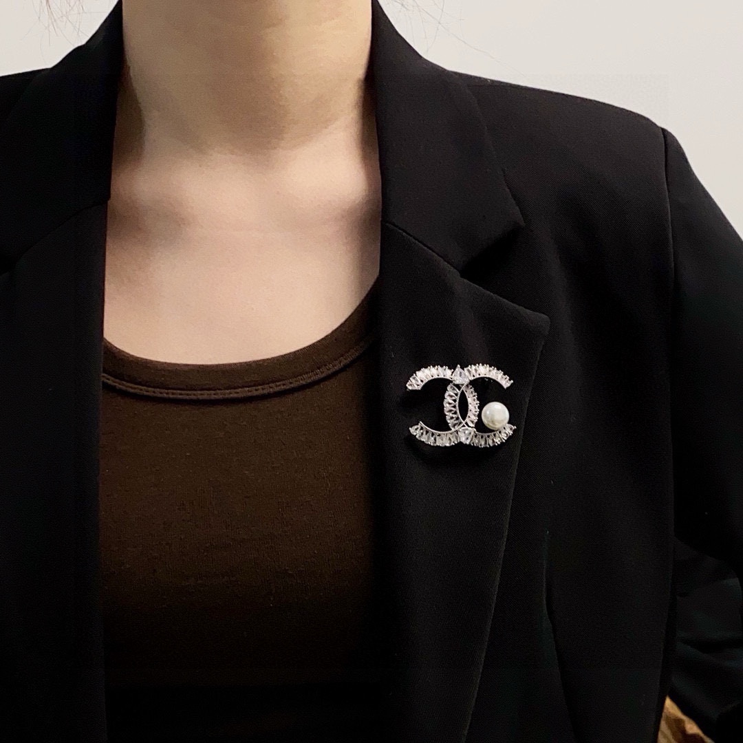 Chanel Haute Joaillerie Fine Jewelry Earrings Necklace Ring Ref 2