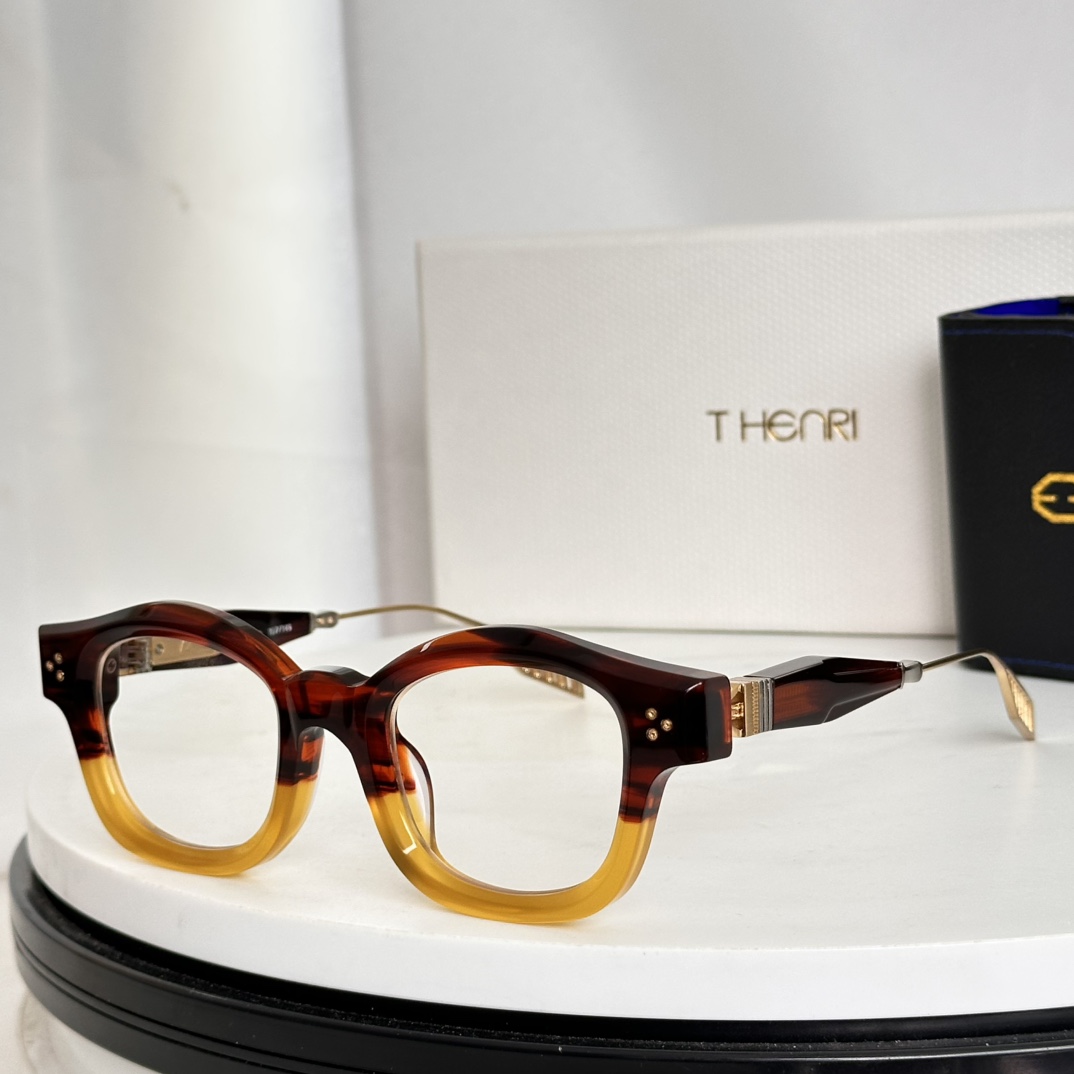 ‼️T-HENRI五十年的精湛技艺凝聚于一体式车身，专为称霸公路而生。酷劲流淌于你的血液，与生俱来，让你