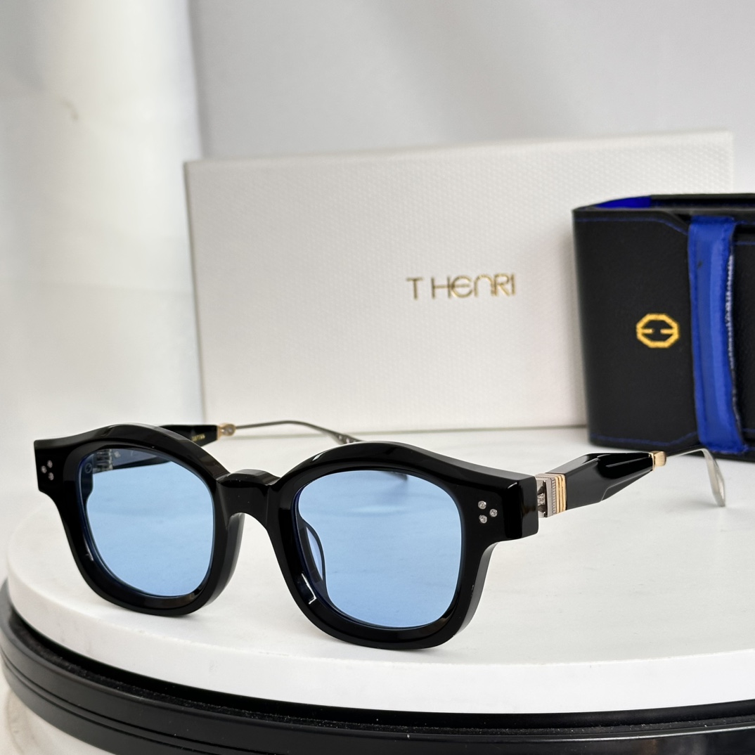 ‼️T-HENRI五十年的精湛技艺凝聚于一体式车身，专为称霸公路而生。酷劲流淌于你的血液，与生俱来，让你