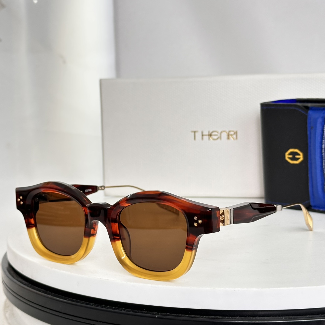 ‼️T-HENRI五十年的精湛技艺凝聚于一体式车身，专为称霸公路而生。酷劲流淌于你的血液，与生俱来，让你