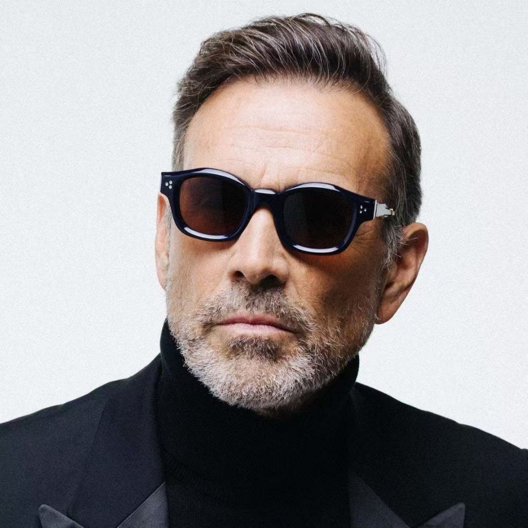 ‼️ 模特图 T-HENRI五十年的精湛技艺凝聚于一体式车身，专为称霸公路而生。酷劲流淌于你的血液，与生