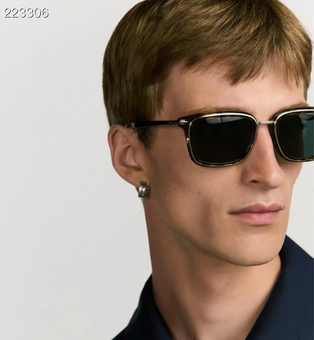 ‼️ 官网图 DIO*🌟🌟🌟MODEL：DiorBlackSuit S18F🌟🌟🌟SIZE：53口20-