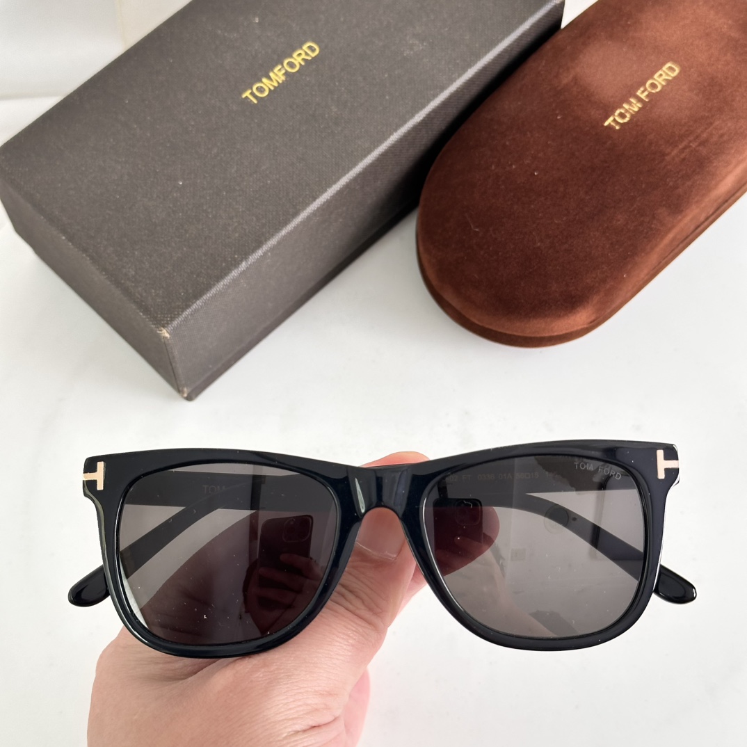 TOM FORD Acetate Sunglasses Black Classic Style