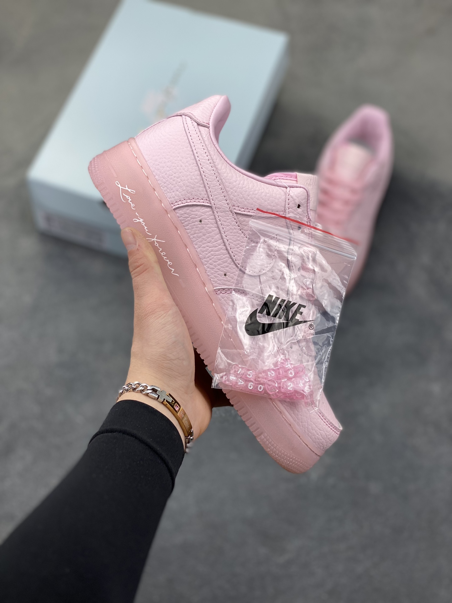 _dJx9s0Q39GfKOWfHe2xAcA9dgSG-X-6bqynU4cg