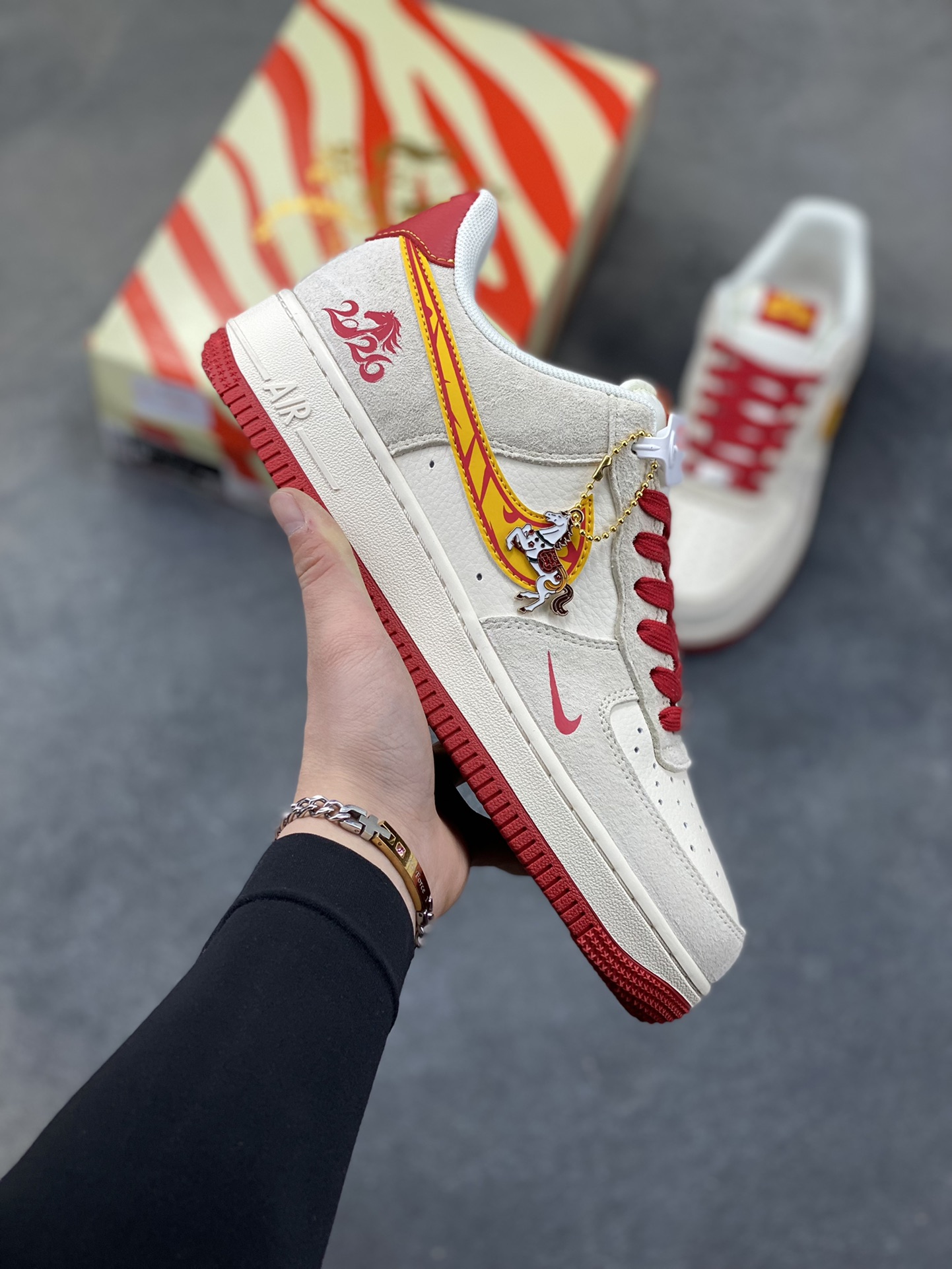 _dg89sVxlWanTcGemzMJKkZJtD9d1J1_lzhpw5IA