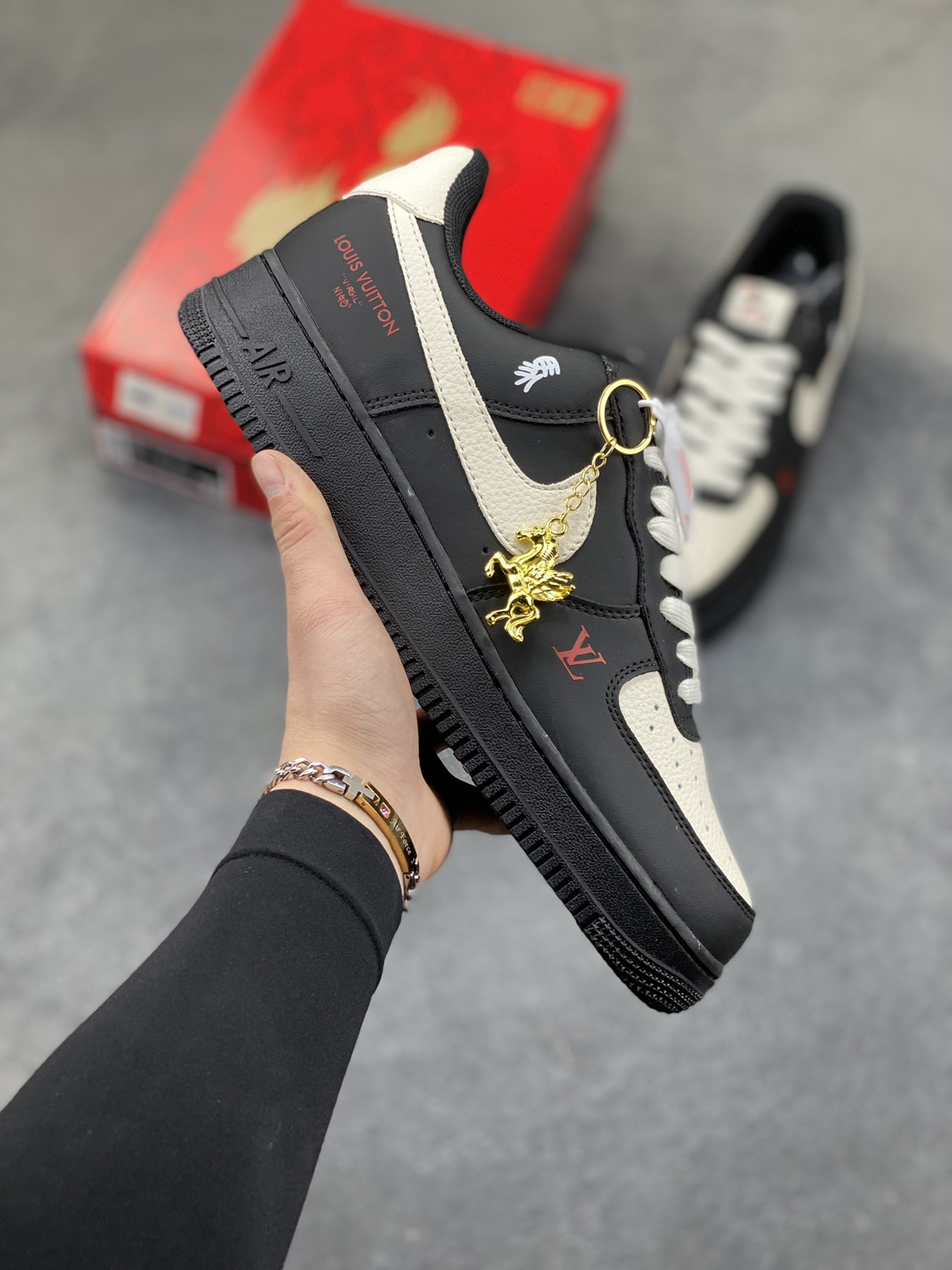 _dJ49sihITvX6bKNKbOUKhtnDRtfdbNoR_53xL9A