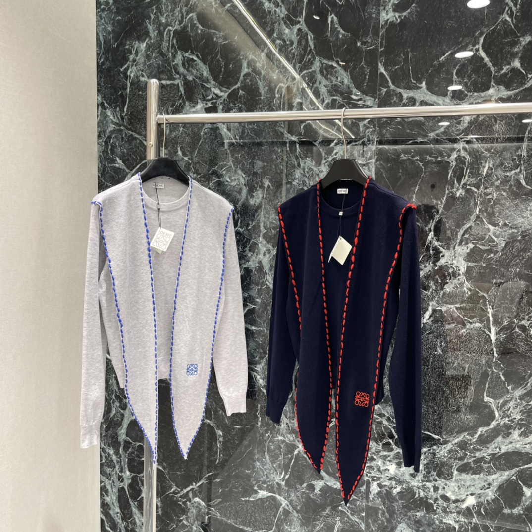 罗意威 26春季新款 围巾领短款针织毛衣 徽标刺绣超有辨识度 秋冬内搭或单穿都很OK!围巾领设计随性又有