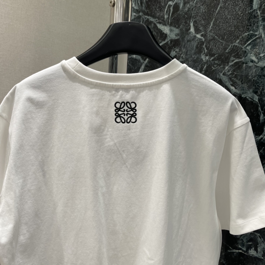 罗意威 26春季新款 印花字母短袖T恤 胸前字母印花 简约又有辨识度 宽松版型包容多种身材 日常休闲或街