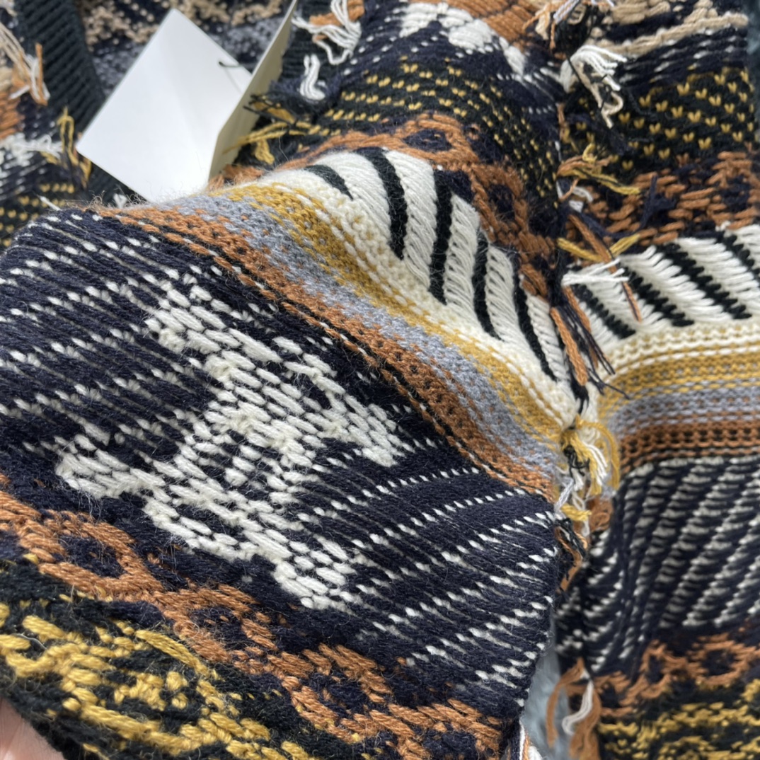 CE 26春季新款 凯旋门流苏提花毛衣 复杂提花图案+流苏细节 复古与现代感兼具 秋冬穿搭超有氛围感黑搭