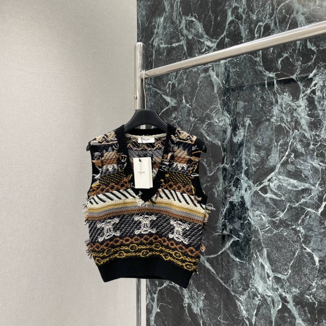 CE 26春季新款 凯旋门流苏提花马甲 复杂提花图案+流苏细节 复古与现代感兼具 秋冬穿搭超有氛围感黑搭