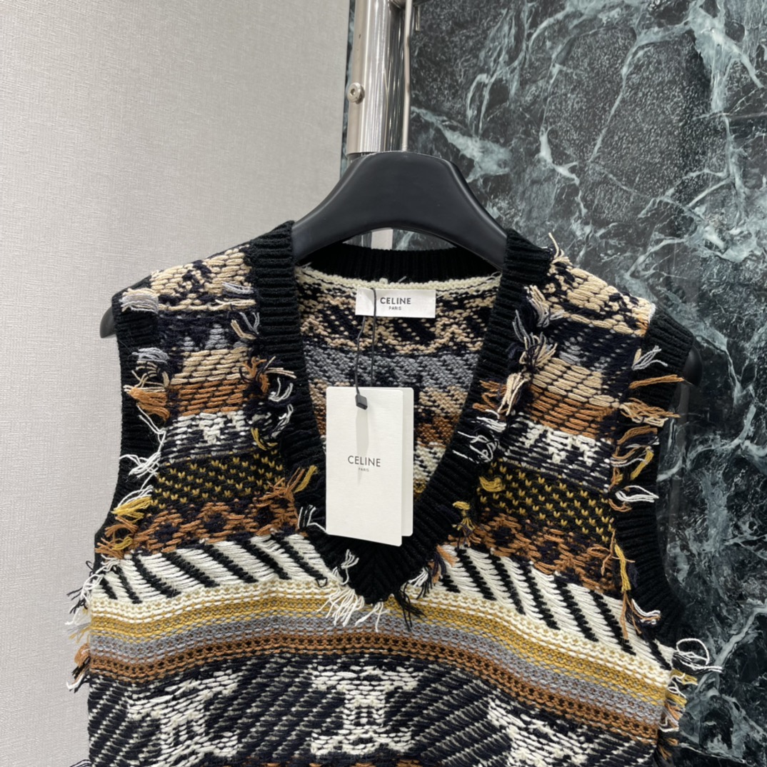 CE 26春季新款 凯旋门流苏提花马甲 复杂提花图案+流苏细节 复古与现代感兼具 秋冬穿搭超有氛围感黑搭