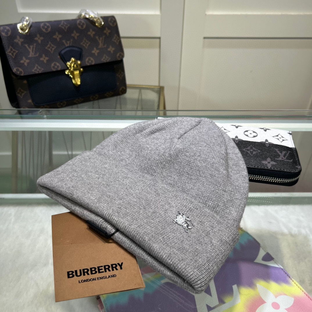 配防尘袋🌺【巴宝莉BURBERRY】官网简约高端系列，百分之70羊毛，30兔毛针织帽！男女同款，加厚更保