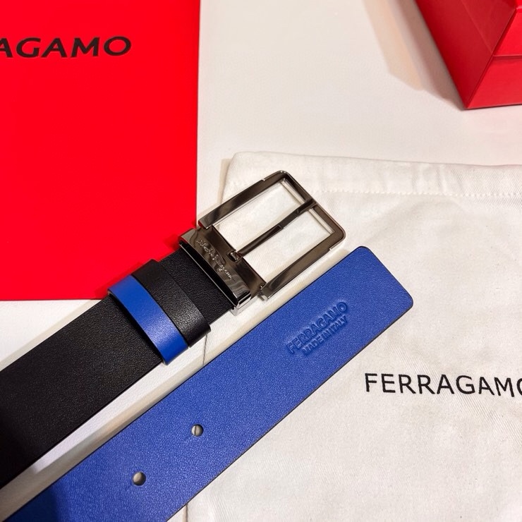 这款Ferragamo皮带以现代风格演绎经典款式，撞色注入休闲意趣，双面设计适配多元场景。同色系漆面Ga