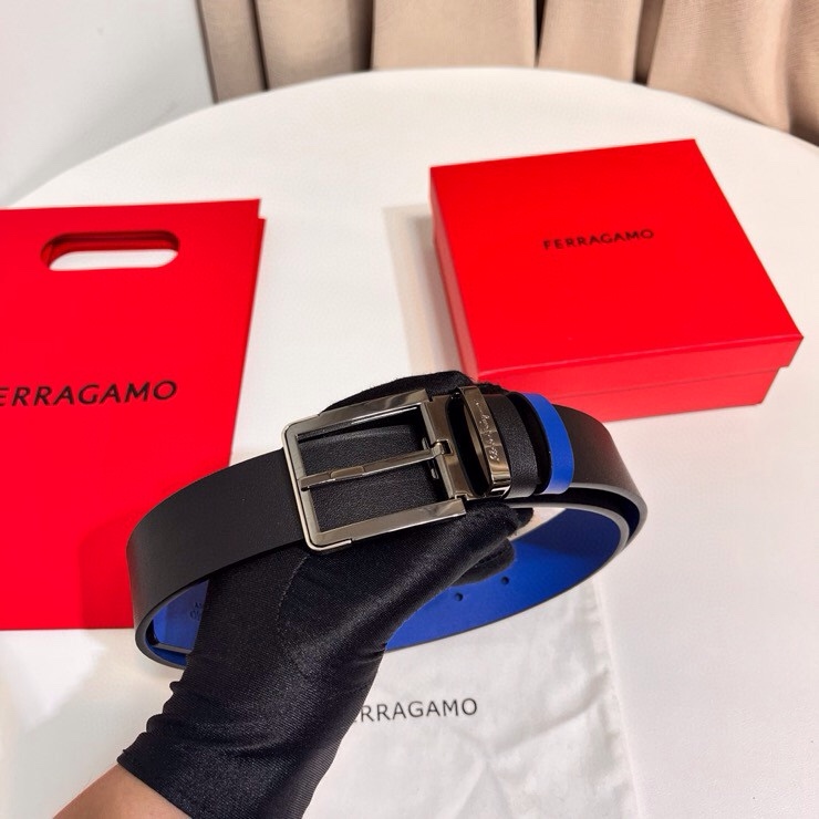 这款Ferragamo皮带以现代风格演绎经典款式，撞色注入休闲意趣，双面设计适配多元场景。同色系漆面Ga