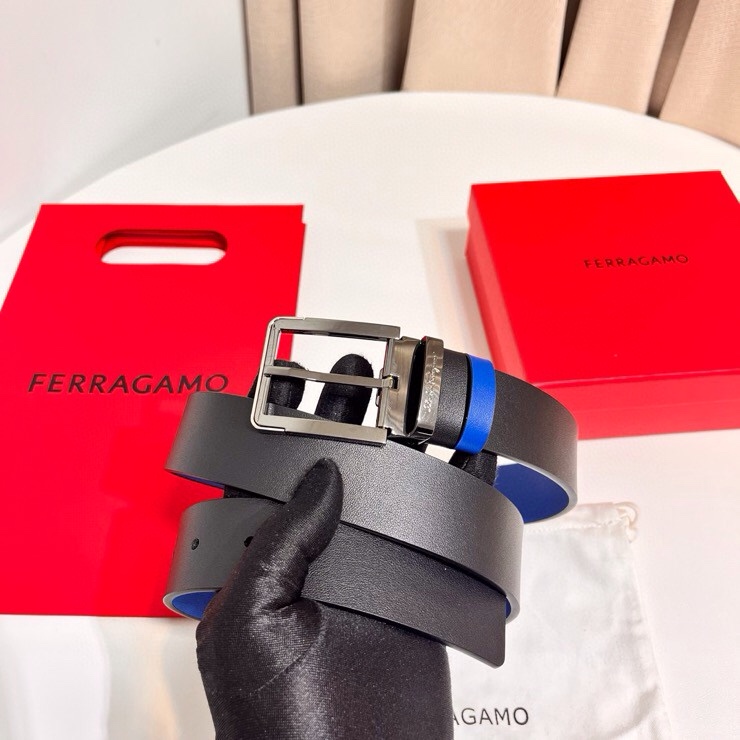 这款Ferragamo皮带以现代风格演绎经典款式，撞色注入休闲意趣，双面设计适配多元场景。同色系漆面Ga