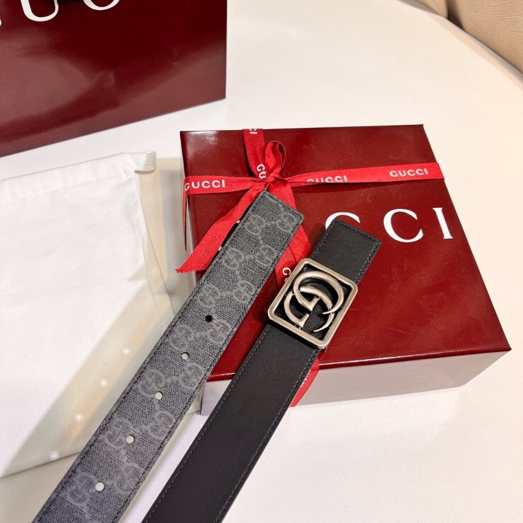 古奇 新款 GG Marmont系列从典藏廓形汲取灵感，呈现双G勾边设计。撞色缝线设计一展品牌精湛技艺，