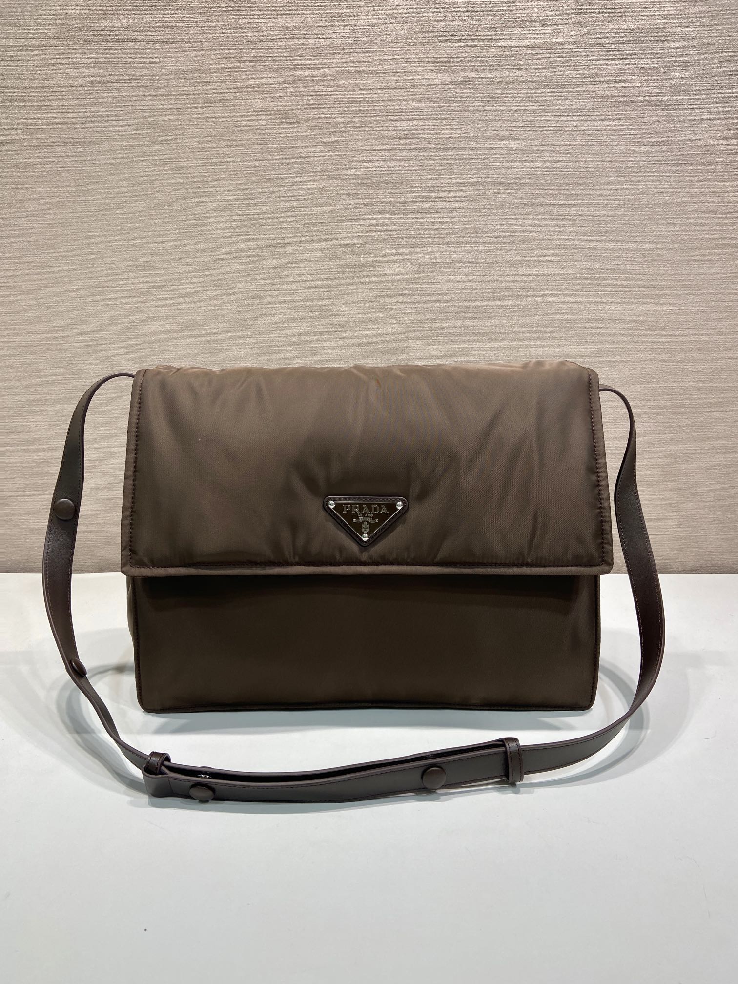 Alternative view of Shoulder Bag 12160