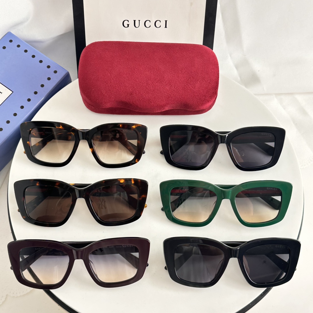 ‼️ 官网图 GUCCI*🐝🐝🐝MODEL：GG1556S🐝🐝🐝SIZE：53口19-145🐝🐝🐝