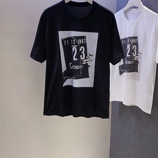 Giv~胸前23数字方块印花男士短袖T恤 2026春夏系列 高奢定制 法式奢潮新表达,数字美学解锁高阶型格!经典前襟23 Giv~胸前23数字方块印花男士短袖T恤 2026春夏系列 高奢定制 法式奢潮新表达,数字美学解锁高阶型格!经典前襟23