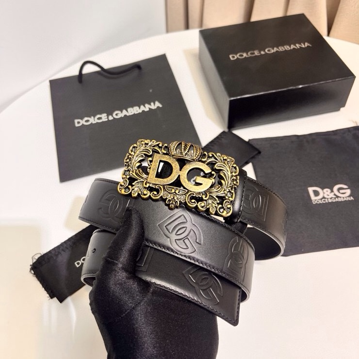 Dolce&Gabbana 新款 鞍皮腰带，简约配饰，缀以个性化钌色电镀金属 DG 徽标搭扣 4.0cm