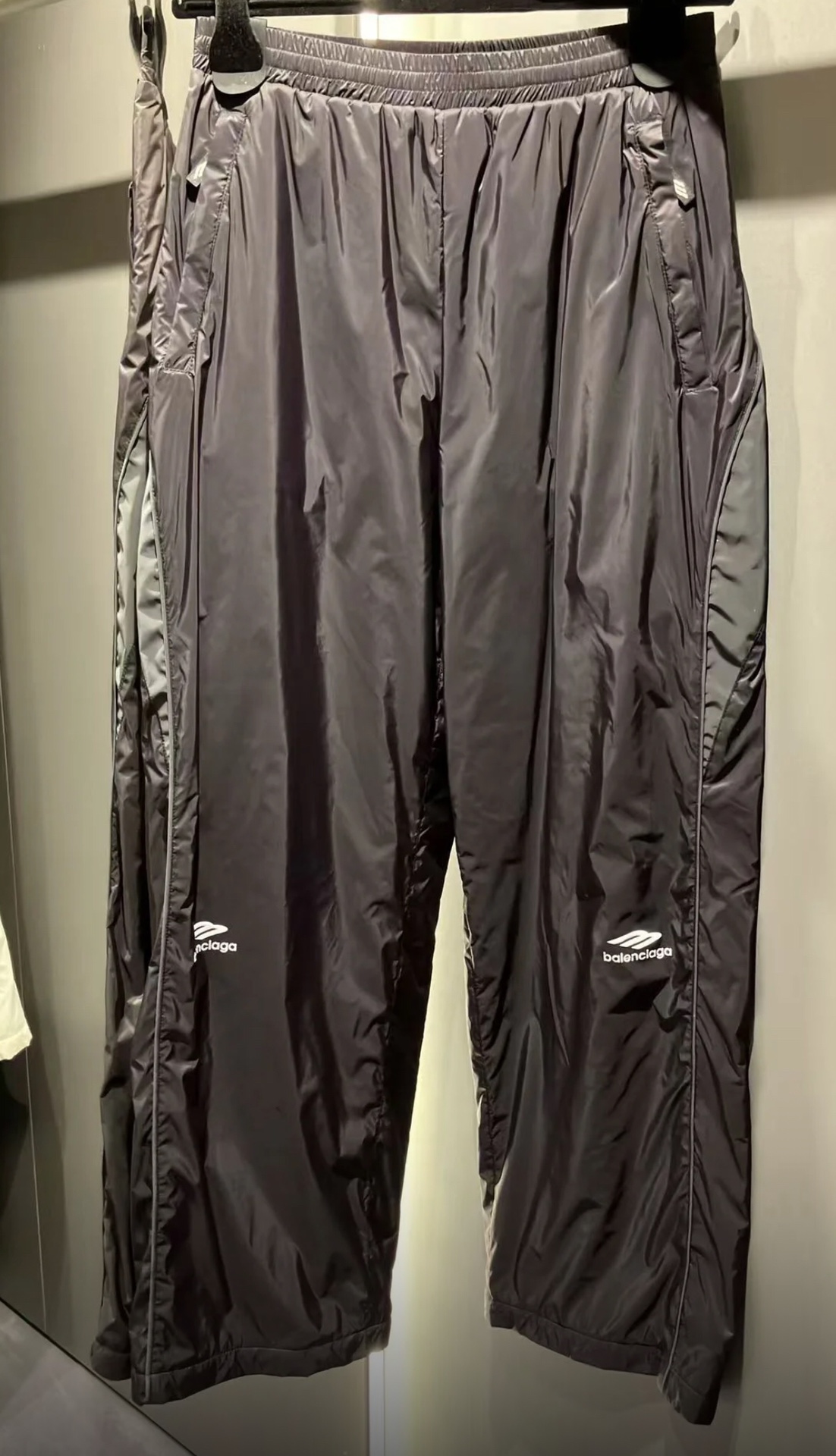 _deo9svlrAKaz5W8-MdTGenFGPWc2bKgQDLjyywg