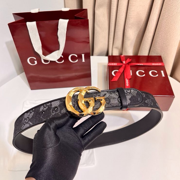 古奇 新款 GG Marmont系列心选迷彩大理石纹GG帆布，为2026早春系列随处可见的主要图案之一增