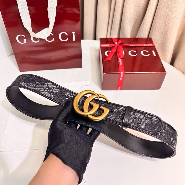 古奇 新款 GG Marmont系列心选迷彩大理石纹GG帆布，为2026早春系列随处可见的主要图案之一增