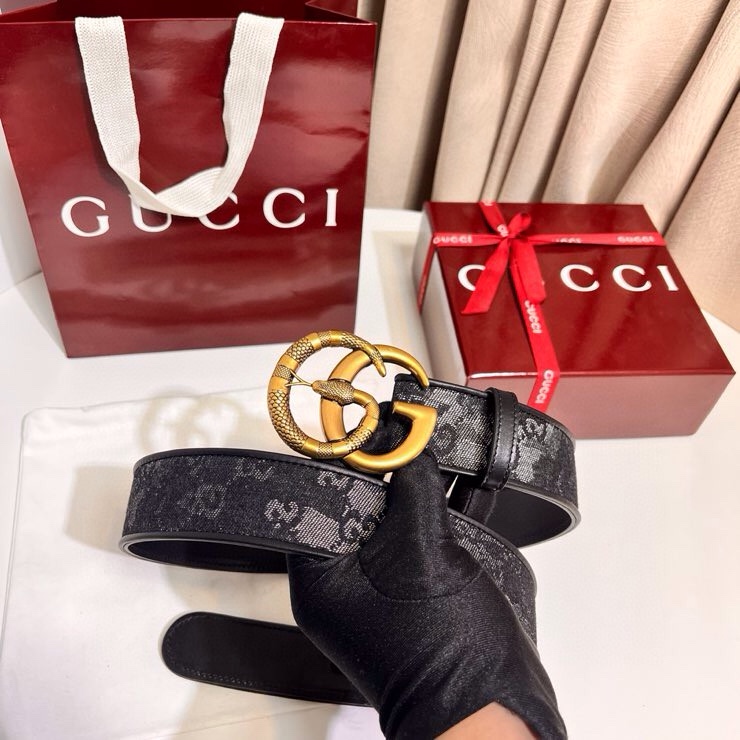 古奇 新款 GG Marmont系列心选迷彩大理石纹GG帆布，为2026早春系列随处可见的主要图案之一增