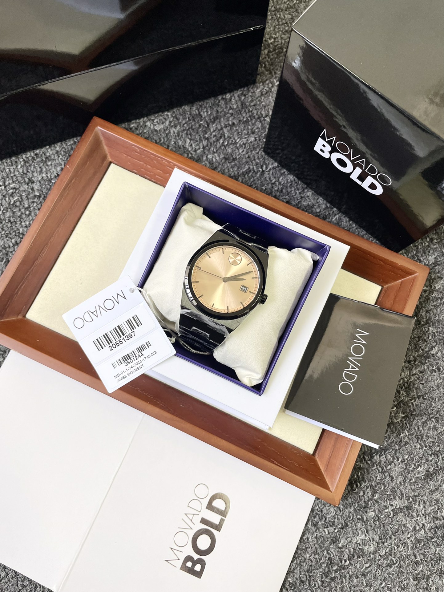 NO:725992,Movado black steel champagne,19860909摩凡陀 黑钢香槟,,Watch