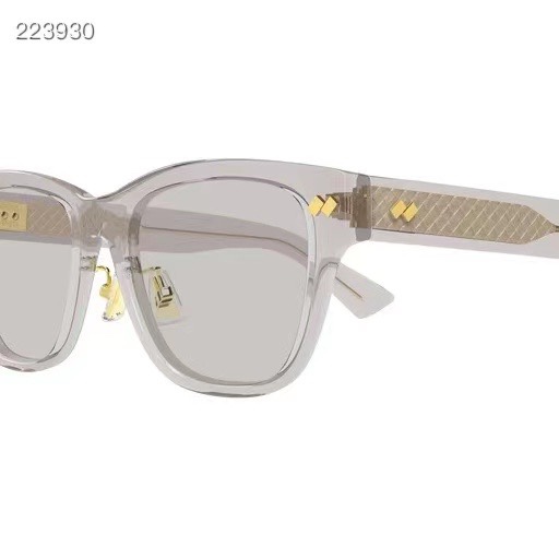 ‼️ 官网图 BOTTEGA VENET*🌟🌟🌟MODEL：BV1402SK 🌟🌟🌟SIZE：55口19