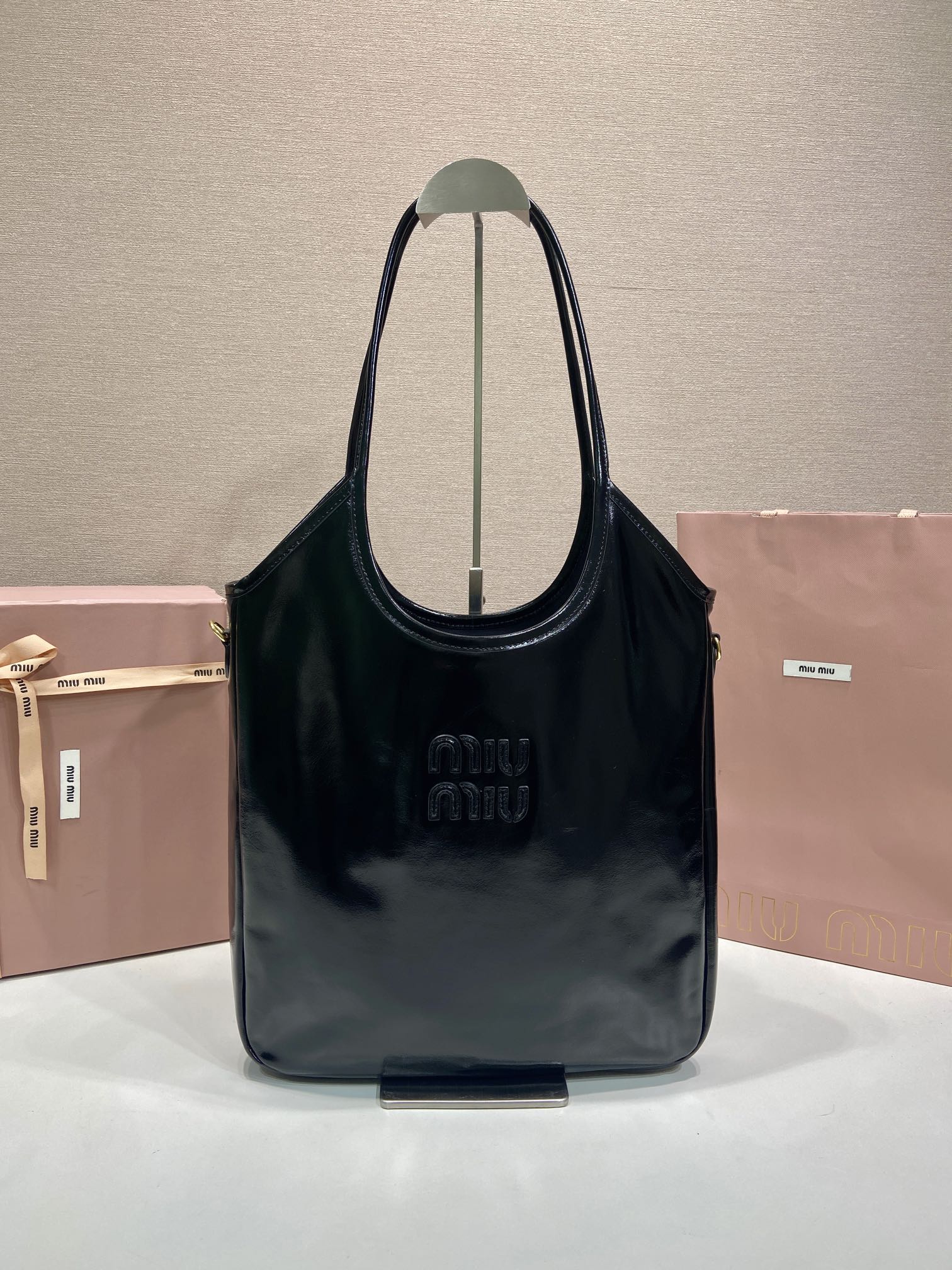 미우미우 가방 5BG311