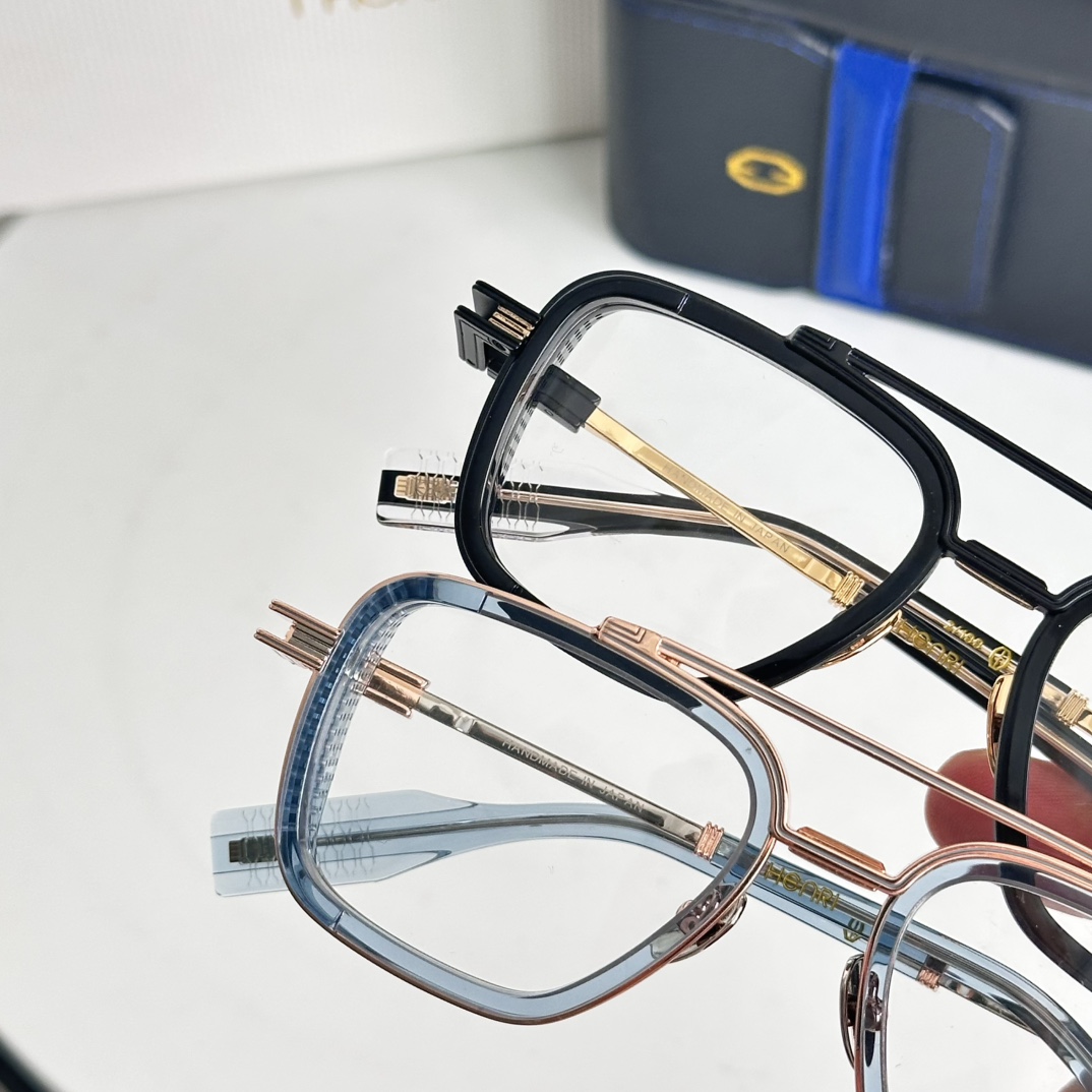 ‼️T-HENRI未来主义的精准愿景，以低矮的轮廓和棱角分明的自信线条为特征，即使从远处也能一眼辨认。 