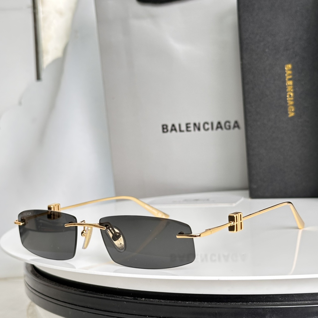 。‼️BALENCIAG*巴黎*世家⚜️⚜️⚜️MODEL：BB0507S⚜️⚜️⚜️SIZE：57口1