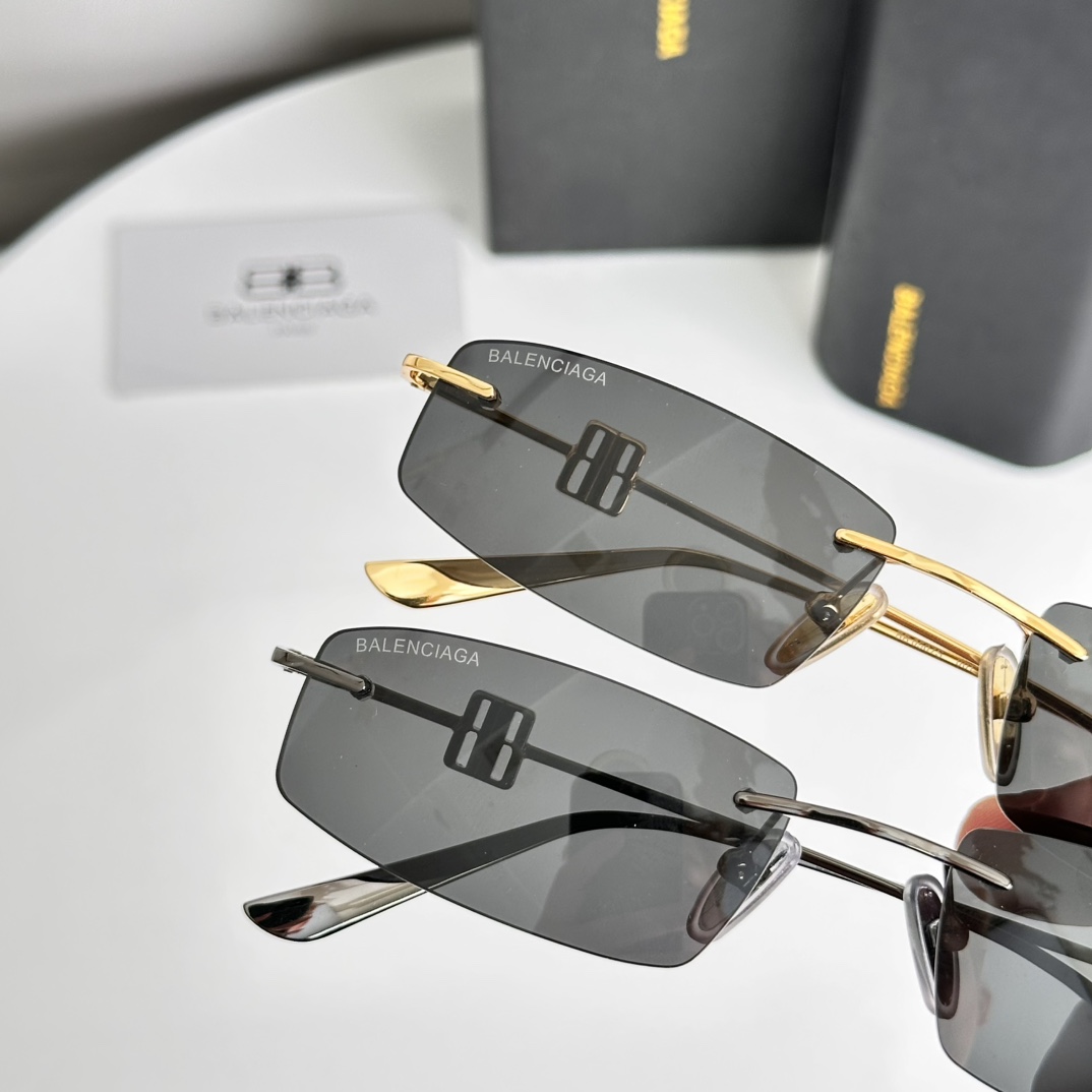 。‼️BALENCIAG*巴黎*世家⚜️⚜️⚜️MODEL：BB0507S⚜️⚜️⚜️SIZE：57口1