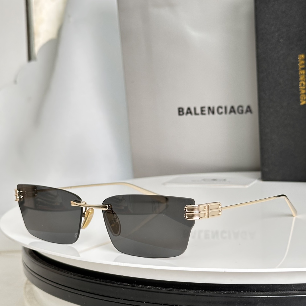 。‼️BALENCIAG*巴黎*世家⚜️⚜️⚜️MODEL：BB0487S⚜️⚜️⚜️SIZE：63口1