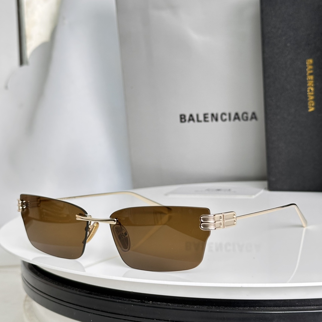 。‼️BALENCIAG*巴黎*世家⚜️⚜️⚜️MODEL：BB0487S⚜️⚜️⚜️SIZE：63口1