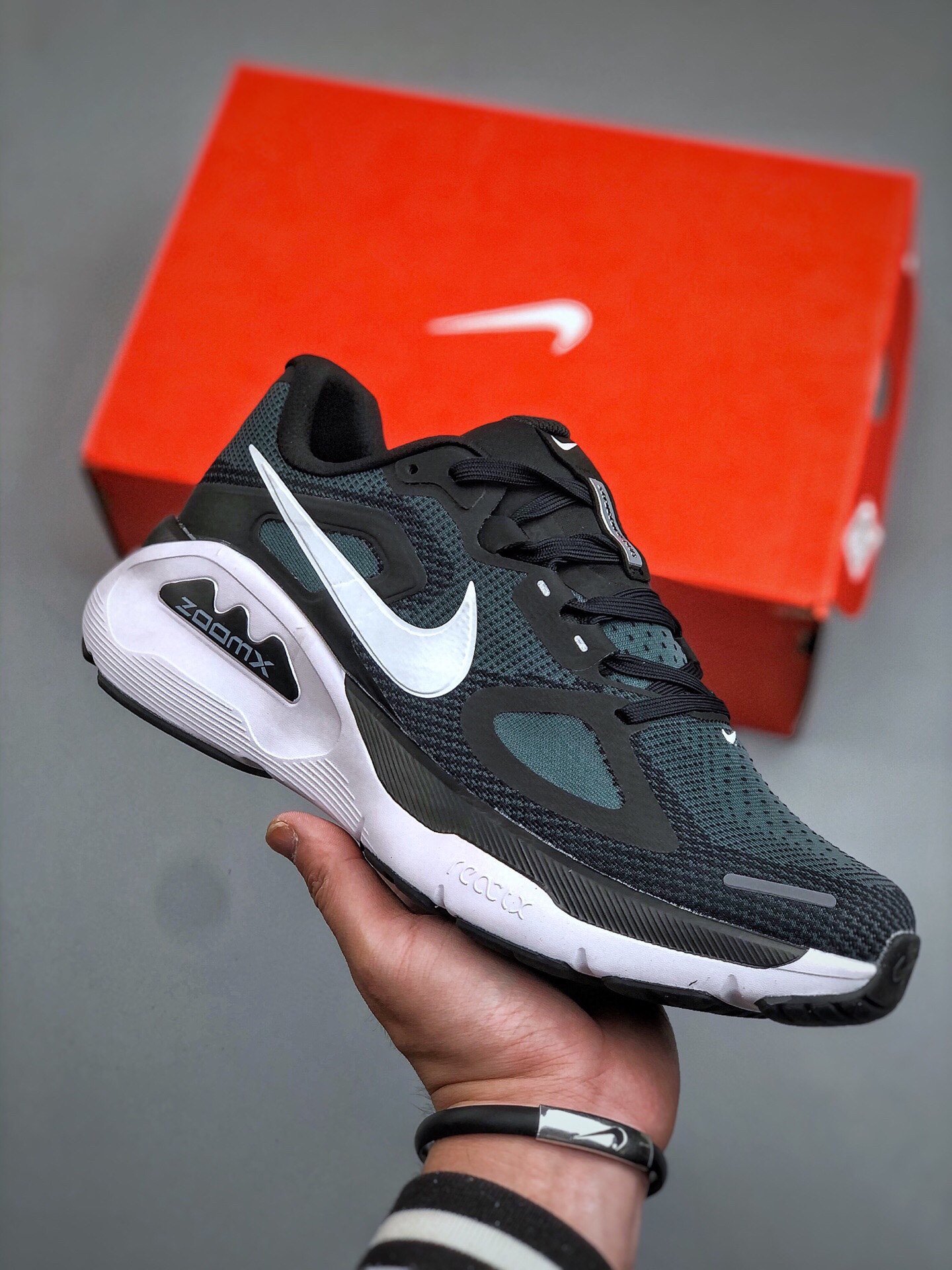 _dl-9sVF1f-l3eYfhsi8--V-wirT4zXje71ZdZWQ