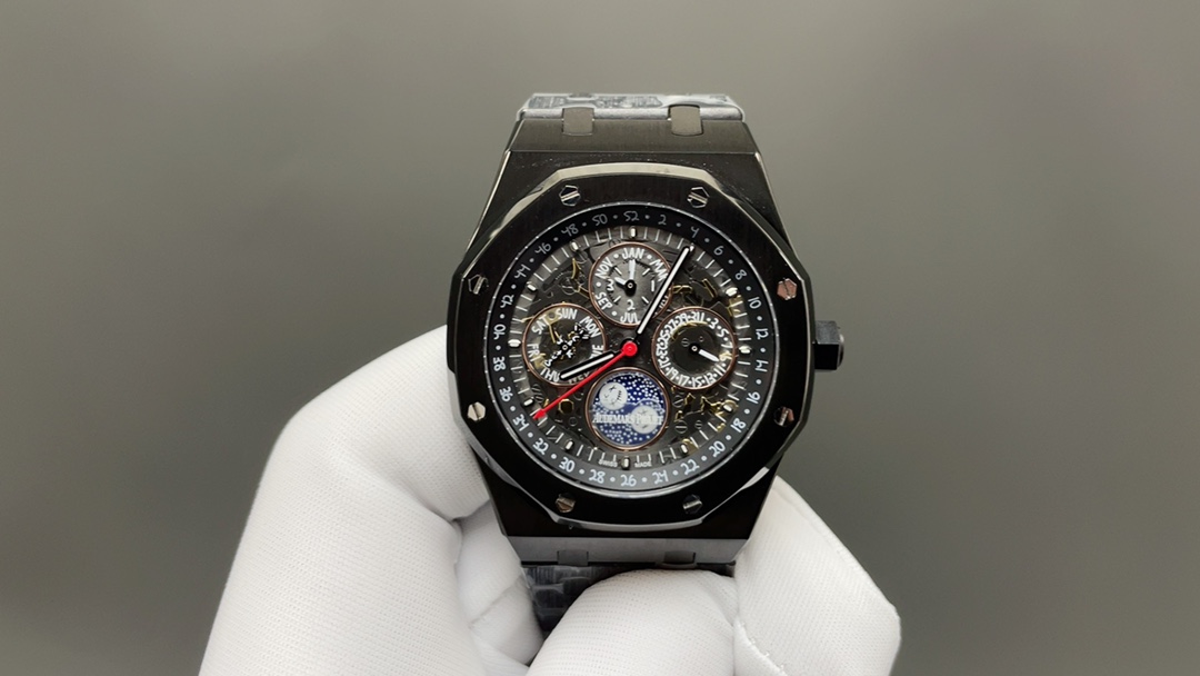 AP爱彼皇家橡树🌐26574ST系列男士腕表!完美与个性的体验!
1⃣️直径41MM!
2⃣️搭载定制版Cal.5134机芯,完美还原功
能!
3⃣️日历,星期,月份,月相等一切功能均为真功能可正常使用。(可选配钢带款,胶带款,皮带款)
3⃣️表壳采用316L精钢材质,整壳CNC高精准处理,密度与原装吻合!
4⃣️字面整体按照原装颜色完美呈现!
5⃣️壳套分圈口.壳.底盖三件套,整体角度完美体现拉丝工艺,品质与美的融合🌐