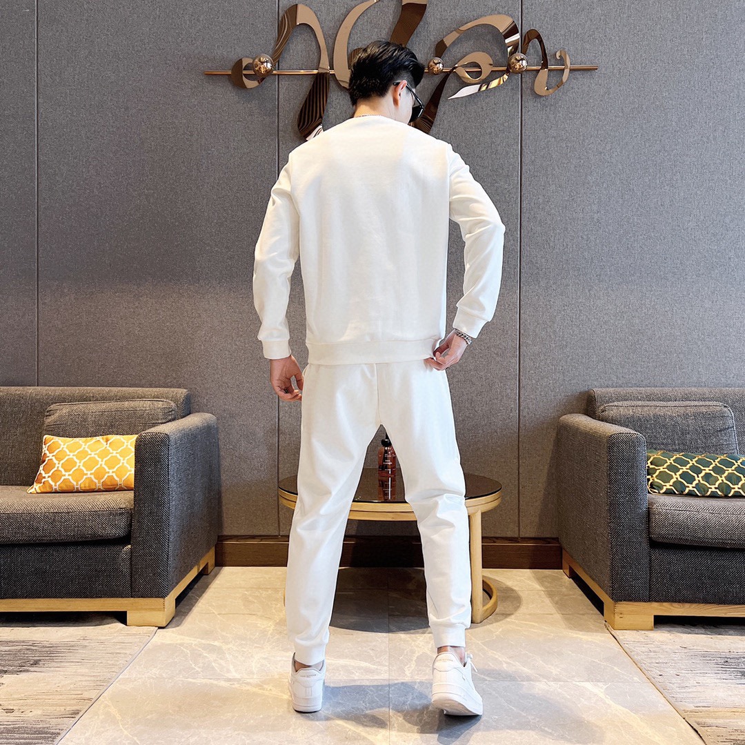 Hermès 品牌：爱马仕 (胖子福音) 套装来袭 专注官网 2025全新 卫衣套装 狠货 就为一个贴合、完美的上身效果 全天然优质罗马棉100%