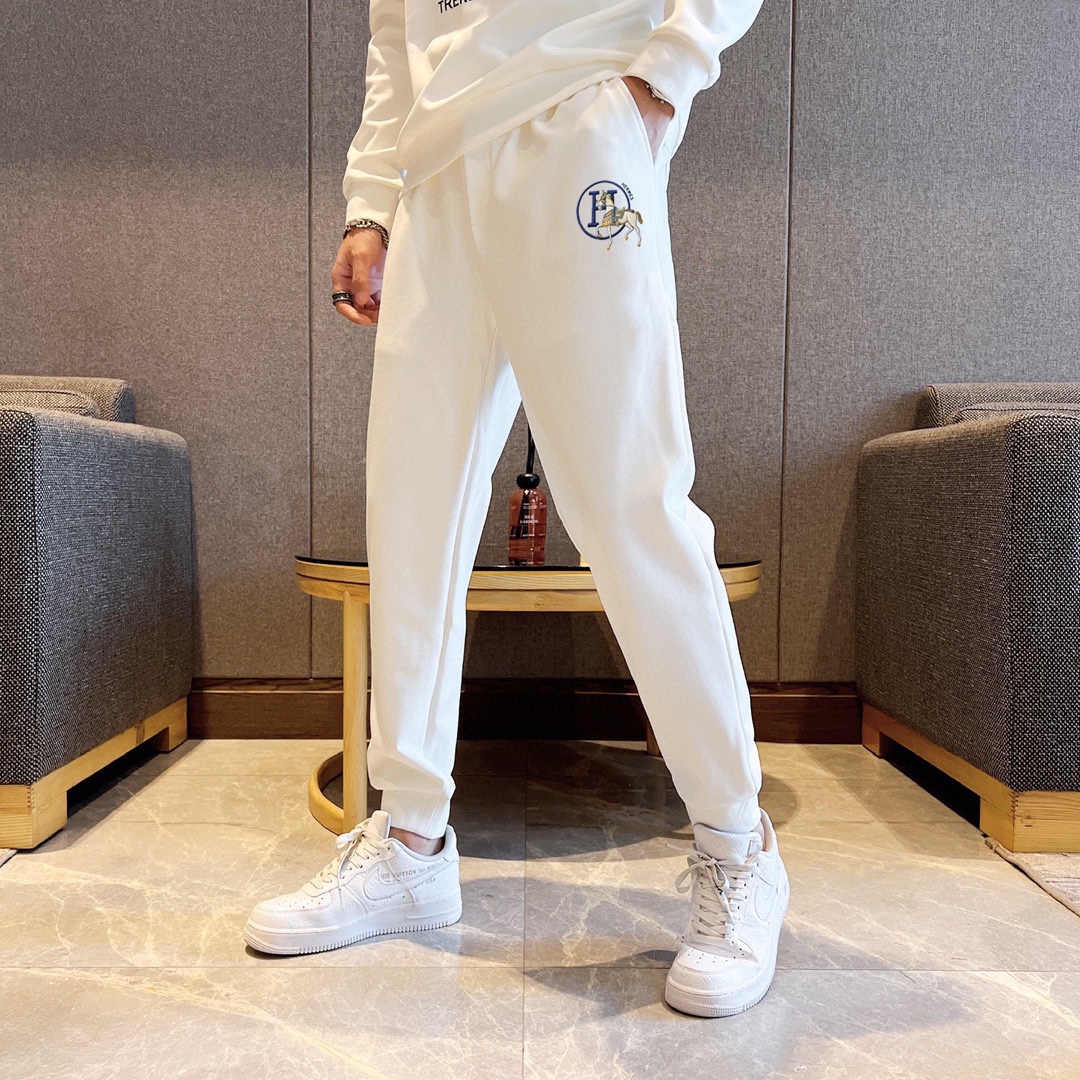 Hermès 品牌：爱马仕 (胖子福音) 套装来袭 专注官网 2025全新 卫衣套装 狠货 就为一个贴合、完美的上身效果 全天然优质罗马棉100%