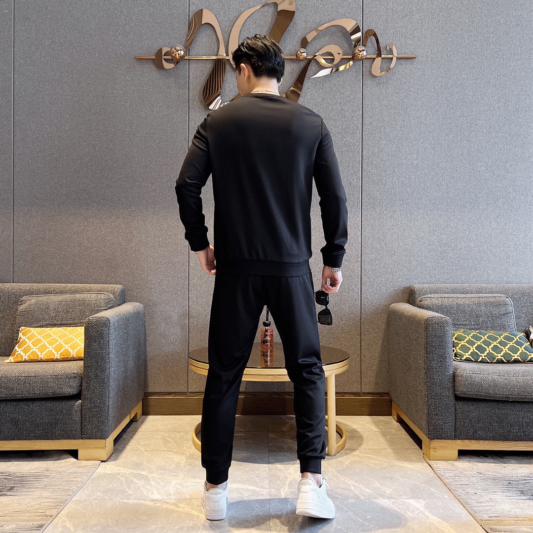 Hermès 品牌：爱马仕 (胖子福音) 套装来袭 专注官网 2025全新 卫衣套装 狠货 就为一个贴合、完美的上身效果 全天然优质罗马棉100%