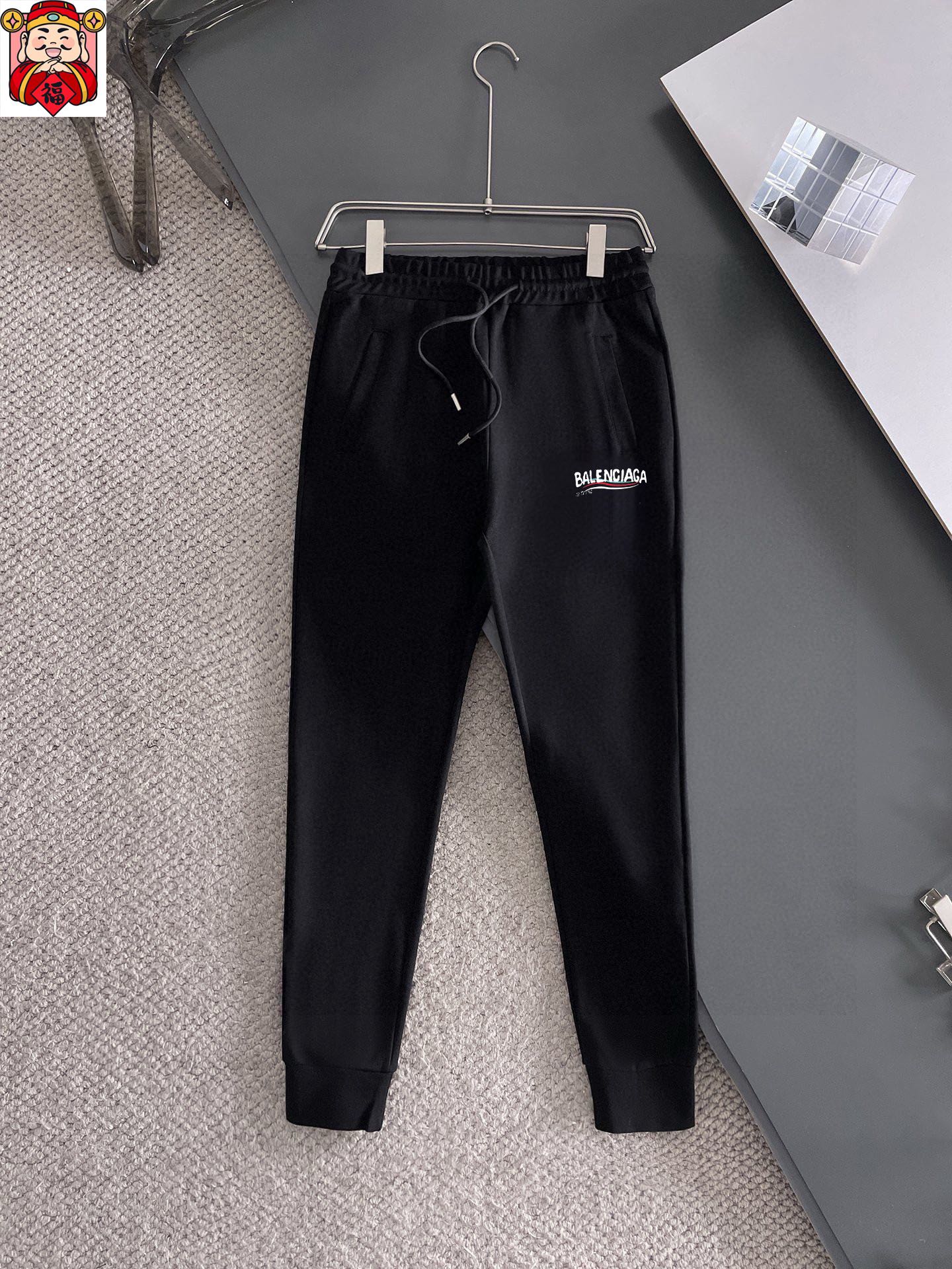 Balenciaga 品牌：巴黎世家 (胖子福音) 套装来袭 专注官网 2026全新 卫衣套装 狠货 就为一个贴合、完美的上身效果 全天然优质罗马棉100%