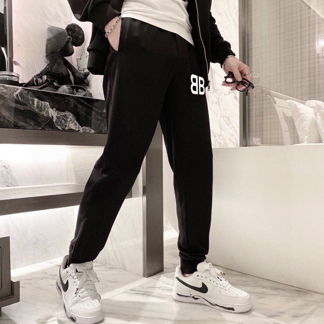 Balenciaga 品牌：巴黎世家 (胖子福音) 套装来袭 专注官网 2026全新 卫衣套装 狠货 就为一个贴合、完美的上身效果 全天然优质罗马棉100%
