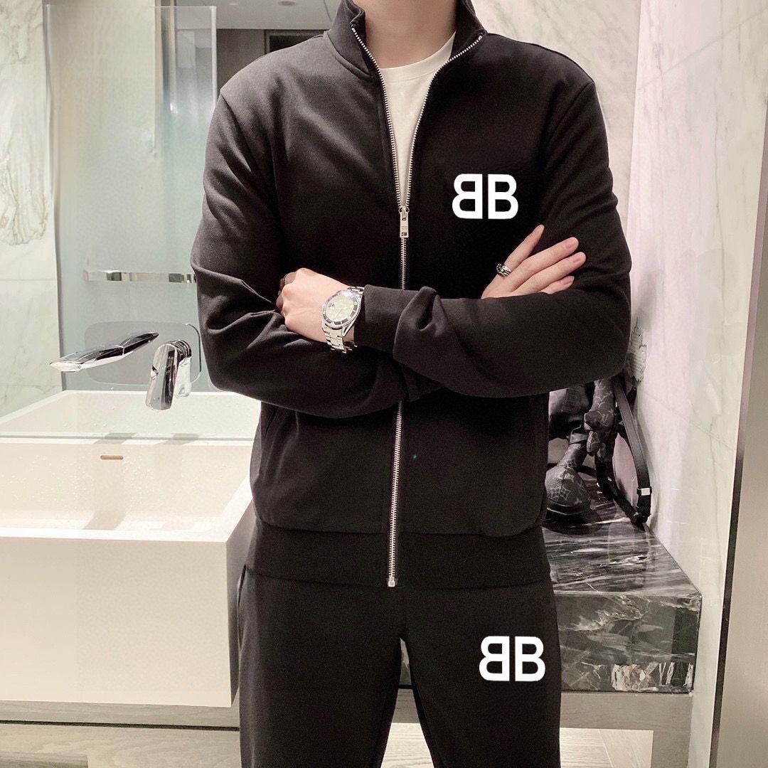 Balenciaga 品牌：巴黎世家 (胖子福音) 套装来袭 专注官网 2026全新 卫衣套装 狠货 就为一个贴合、完美的上身效果 全天然优质罗马棉100%