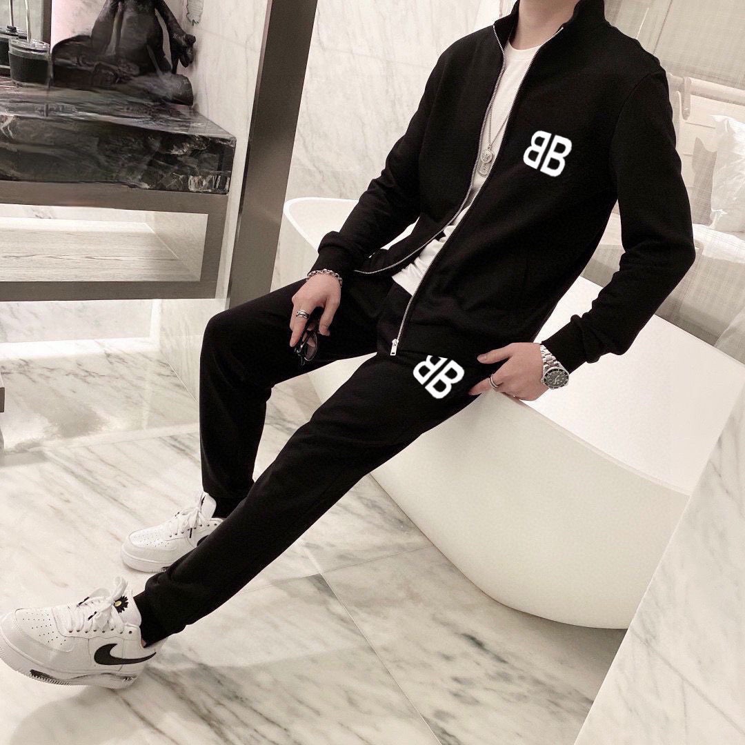 Balenciaga 品牌：巴黎世家 (胖子福音) 套装来袭 专注官网 2026全新 卫衣套装 狠货 就为一个贴合、完美的上身效果 全天然优质罗马棉100%