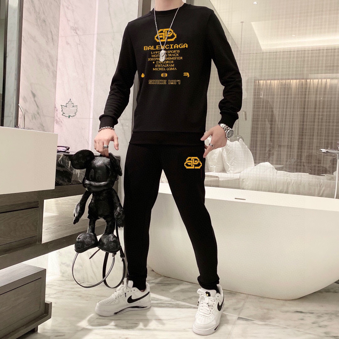 Balenciaga 品牌：巴黎世家 (胖子福音) 套装来袭 专注官网 2026全新 卫衣套装 狠货 就为一个贴合、完美的上身效果 全天然优质罗马棉100%