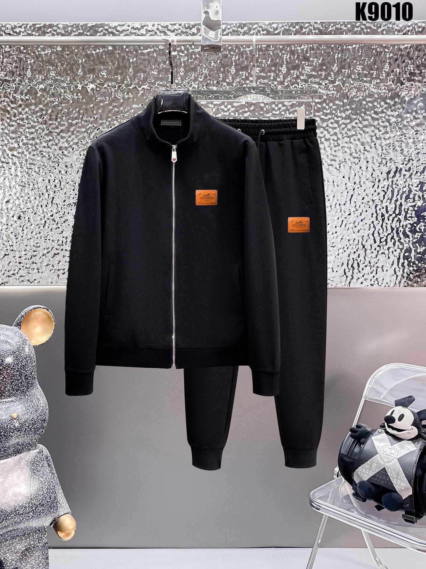 Hermès 品牌：爱马仕 (胖子福音) 套装来袭 专注官网 2026全新 卫衣套装 狠货 就为一个贴合、完美的上身效果 全天然优质罗马棉100%