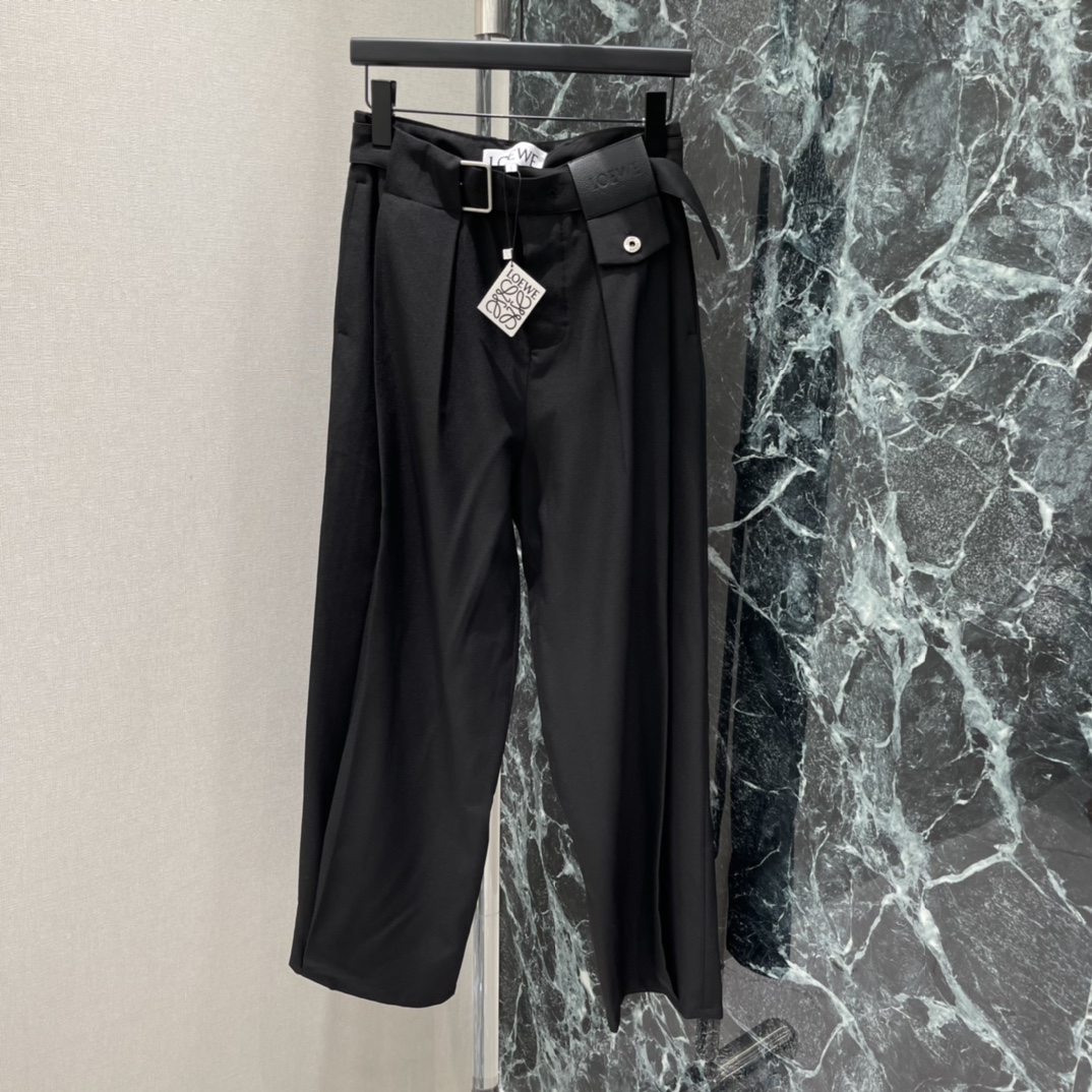 罗意威 26春季新款 垂感西装裤 100%羊毛材质 垂坠感满分 宽松阔腿设计超显腿长!高腰+可拆卸金属腰